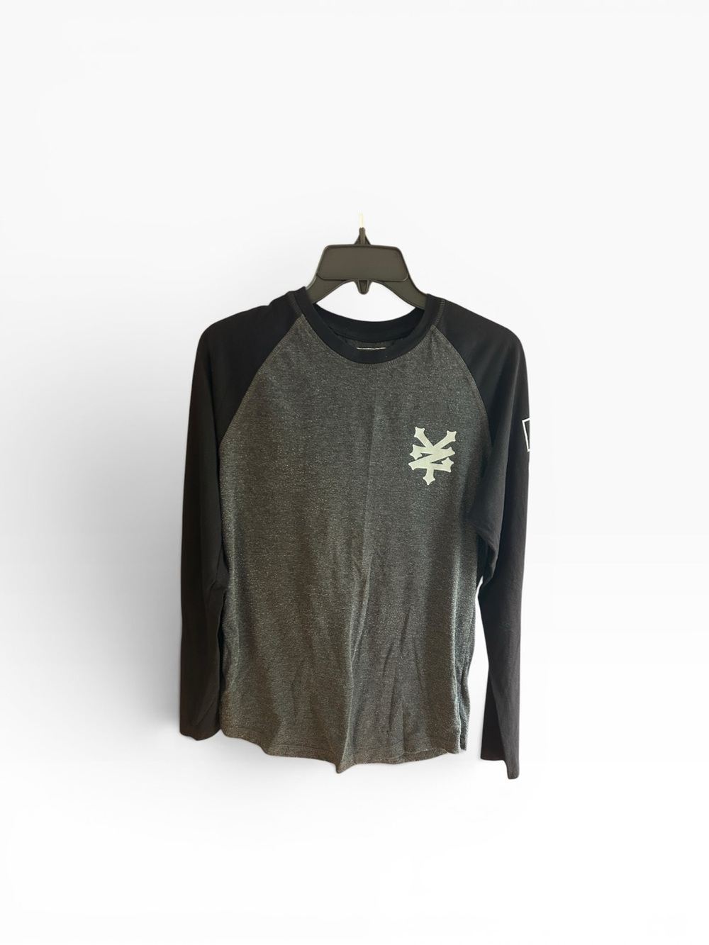 Zoo York black/gray raglan style long sleeves T-shirt Size S